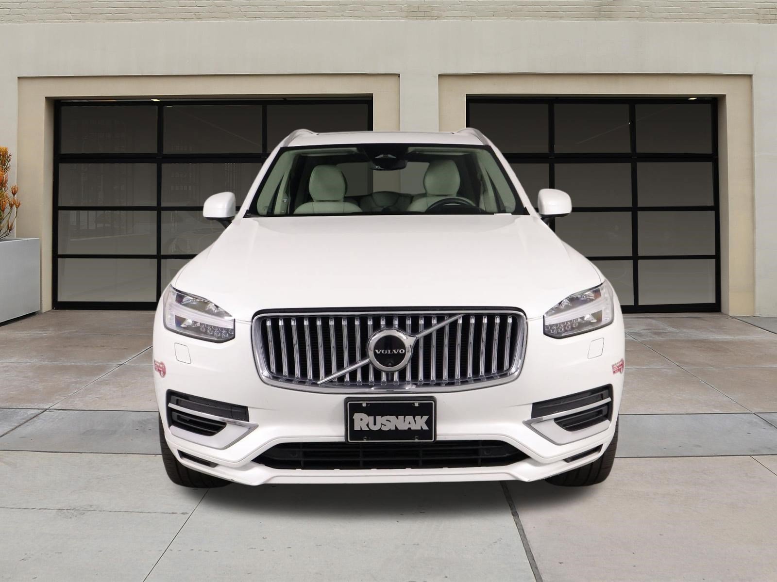 Used 2024 Volvo XC90 T8 Ultimate AWD/4WD image 6
