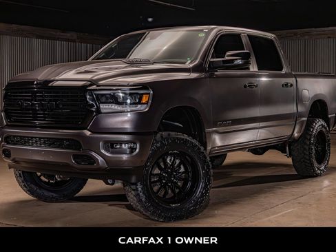 Used 2024 RAM 1500 Laramie AWD/4WD image 5