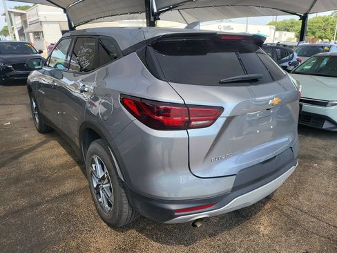 Used 2025 Chevrolet Blazer LT FWD image 9