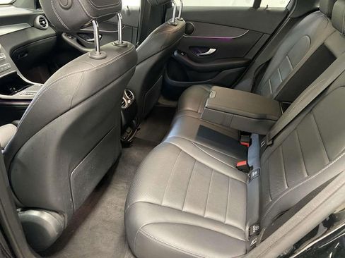 Used 2021 Mercedes-Benz GLC 300 4MATIC w/ Premium Package image 10