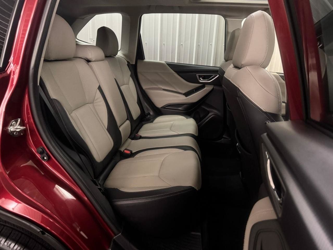 Used 2020 Subaru Forester Premium AWD/4WD image 11
