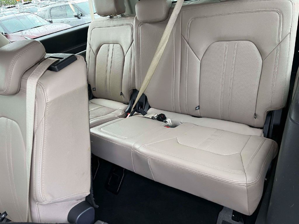 Used 2024 Ford Expedition Max Limited RWD image 7