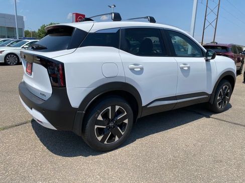 New 2026 Nissan Kicks SV w/ Cold Weather Package AWD/4WD image 5