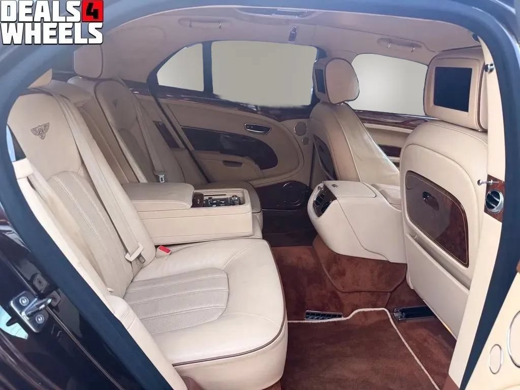 Used 2012 Bentley Mulsanne RWD image 31
