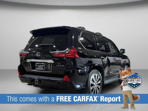 Used 2019 Lexus LX 570 4WD w/ Luxury Package image 3