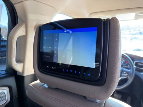 Used 2020 Ford Explorer Limited w/ Hybrid Equipment Group 310A image 15