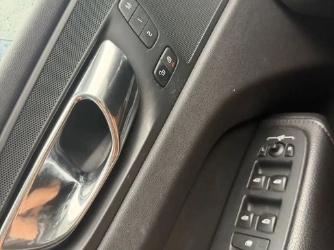 Used 2018 Volvo XC60 T5 Momentum w/ Vision Package AWD/4WD image 22