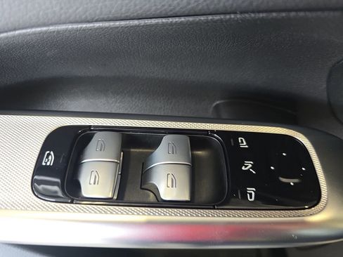 Certified 2026 Mercedes-Benz GLC 300 image 32