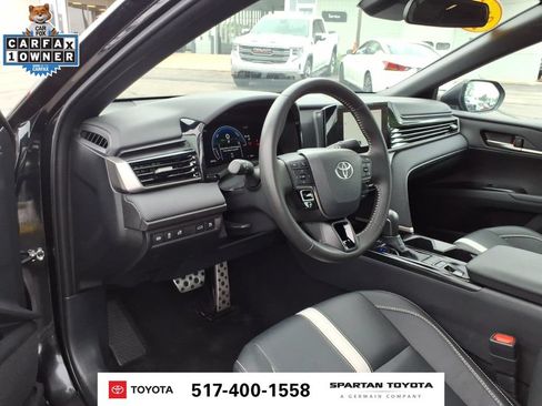 Used 2026 Toyota Camry SE FWD image 13