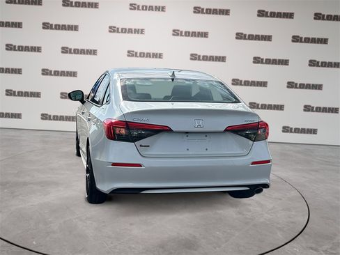 Used 2023 Honda Civic Sport image 4