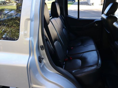 Used 2012 Nissan Xterra PRO-4X w/ Pro-4x Leather Pkg image 20
