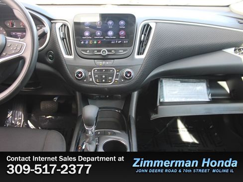 Used 2024 Chevrolet Malibu LT image 15