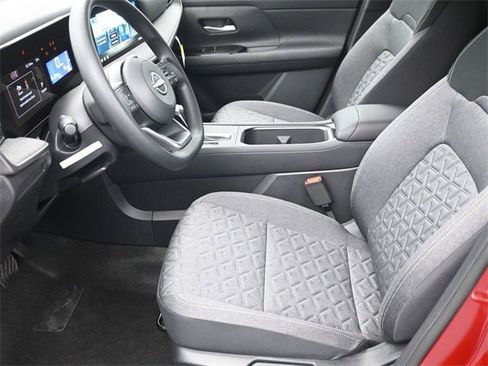 New 2026 Nissan Kicks SV image 9