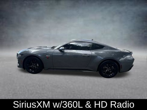Used 2025 Ford Mustang GT RWD image 4
