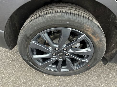 Certified 2022 Chevrolet Equinox RS w/ LPO, Floor Liner Package image 30