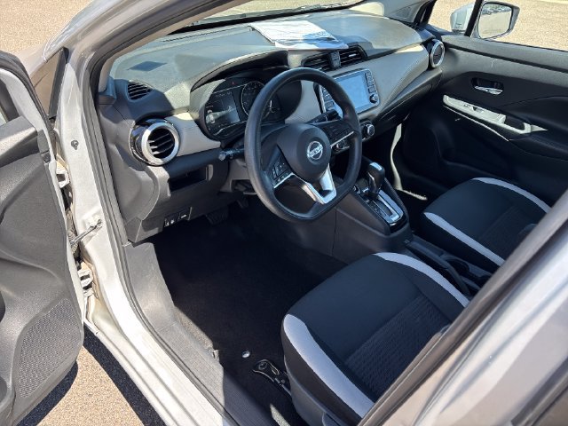 Used 2020 Nissan Versa SV FWD image 13