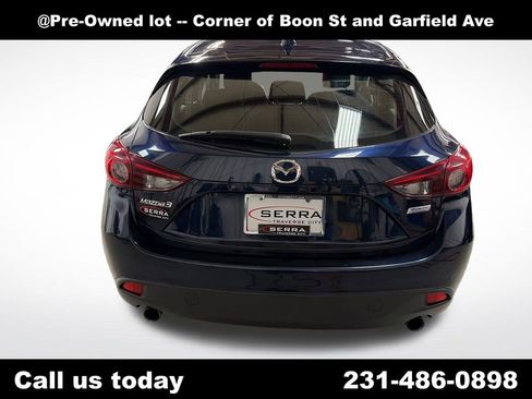 Used 2015 MAZDA MAZDA3 i Touring w/ Technology Package image 4
