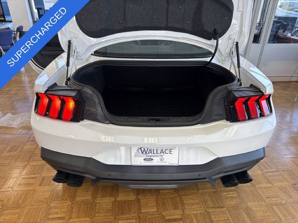 Used 2024 Ford Mustang GT RWD image 34