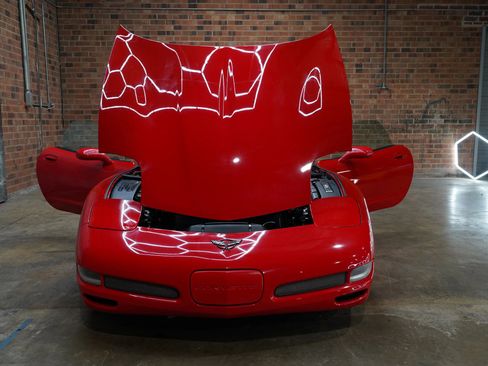 Used 2002 Chevrolet Corvette Z06 w/ Memory Pkg RWD image 25