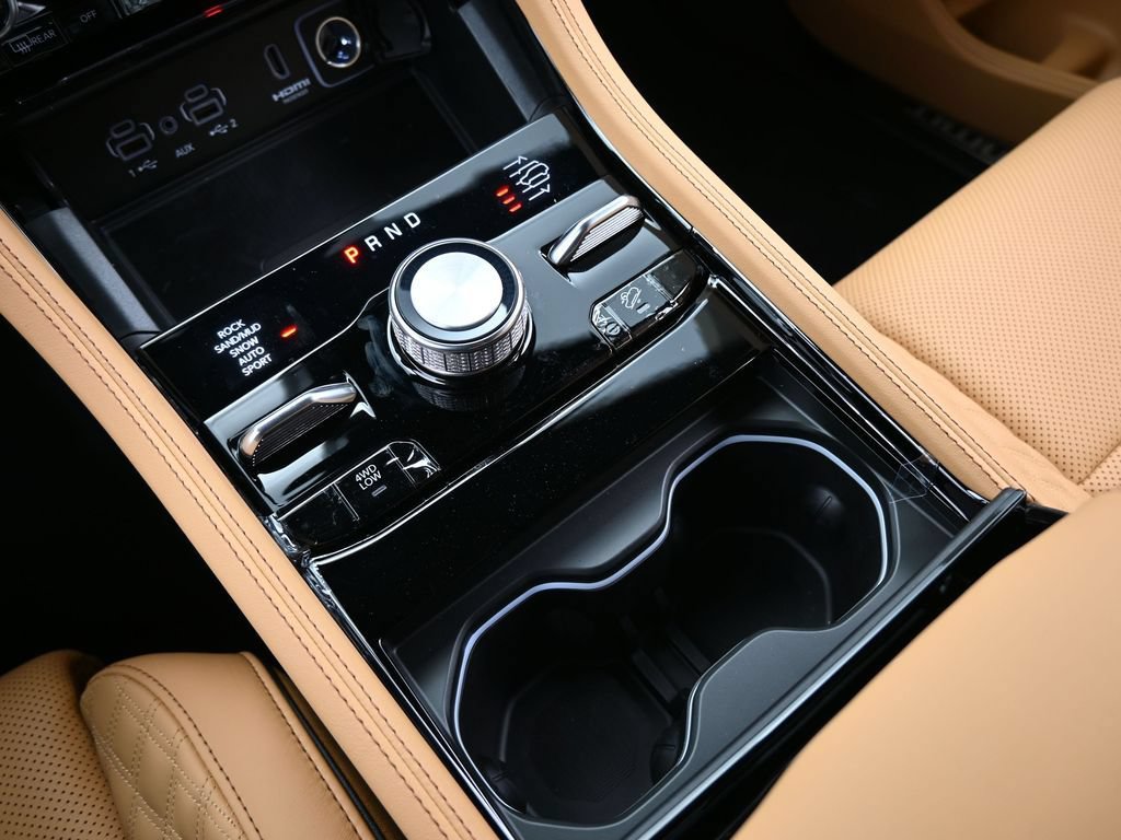 New 2025 Jeep Grand Cherokee Summit AWD/4WD image 29