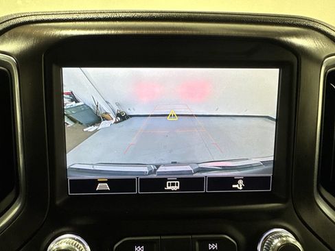 Used 2021 GMC Sierra 1500 AT4 w/ AT4 Premium Package AWD/4WD image 10