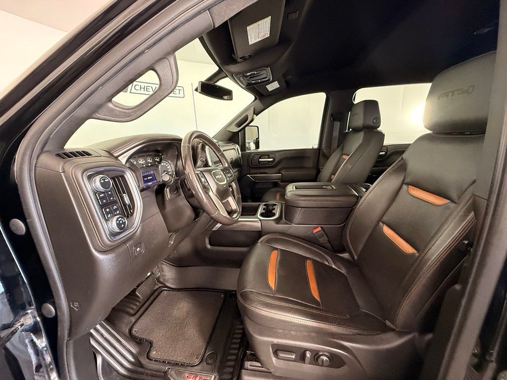 Used 2022 GMC Sierra 2500 AT4 w/ Gooseneck/5TH Wheel Package AWD/4WD image 23