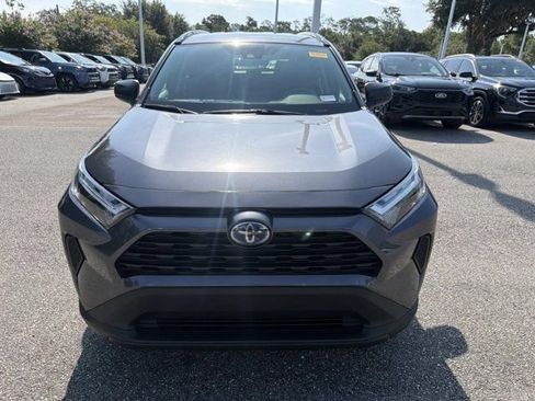 Used 2024 Toyota RAV4 LE AWD/4WD image 5