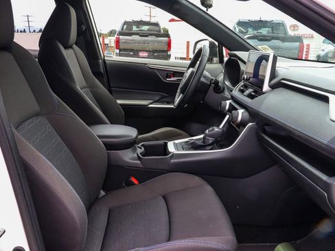 Used 2024 Toyota RAV4 SE AWD/4WD image 16
