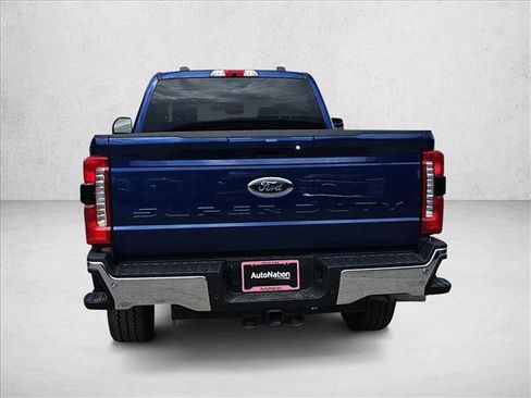 New 2026 Ford F250 Lariat w/ FX4 Off-Road Package image 4