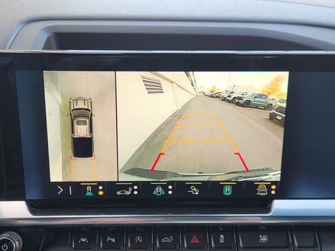 Used 2023 Chevrolet Silverado 1500 High Country image 15