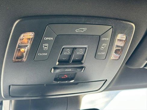 Certified 2025 Toyota Sienna XSE w/ XSE Premium Package AWD/4WD image 21
