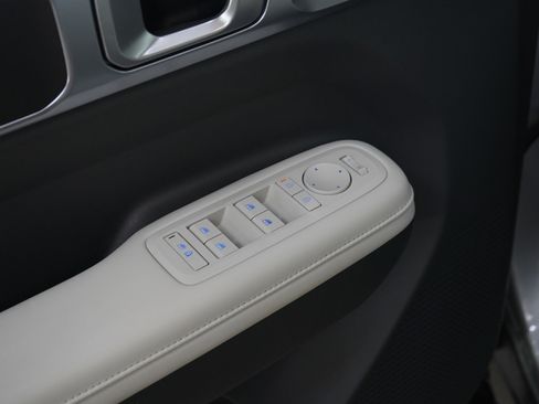 Used 2025 Hyundai Santa Fe SEL image 24