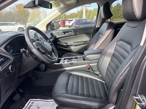 Used 2024 Ford Edge SEL w/ Convenience Package image 7