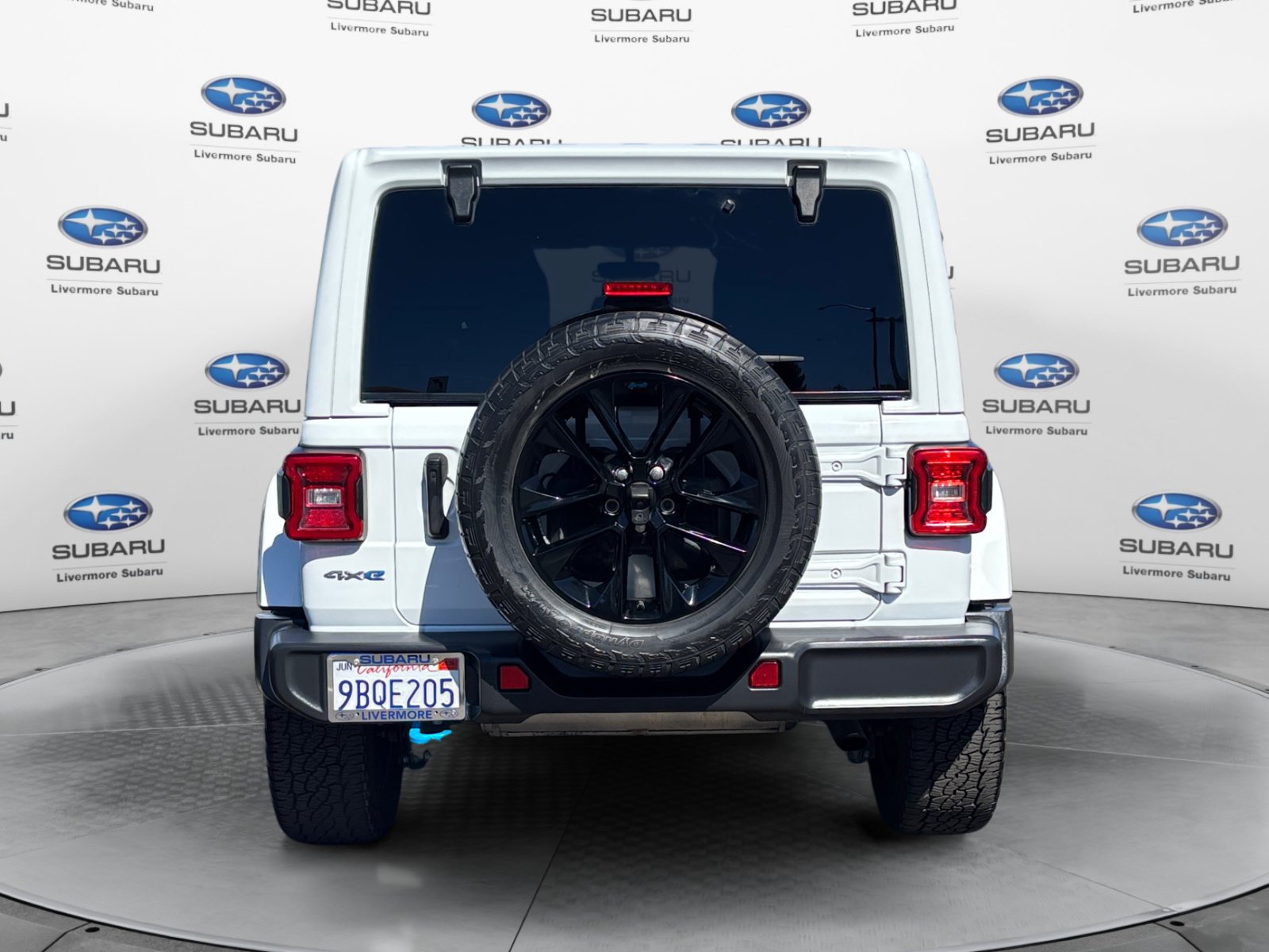 Used 2022 Jeep Wrangler Unlimited Sahara AWD/4WD image 5