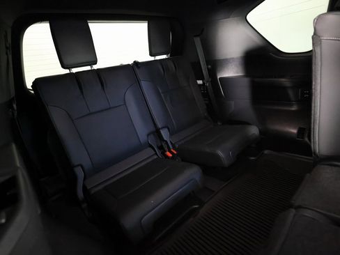 Used 2024 Lexus LX 600 4WD w/ Luxury Package image 14