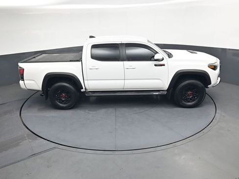 Used 2017 Toyota Tacoma TRD Pro AWD/4WD image 20