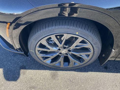 New 2026 Toyota Crown Signia image 10