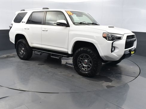 Used 2015 Toyota 4Runner Trail Premium image 3