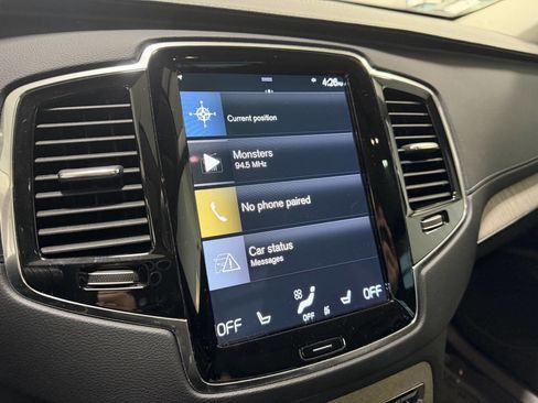 Used 2022 Volvo XC90 T8 Inscription image 8