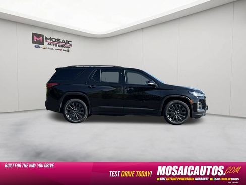 Used 2023 Chevrolet Traverse RS AWD/4WD image 8
