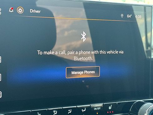 Used 2023 Chevrolet Colorado LT w/ LT Convenience Package II image 7