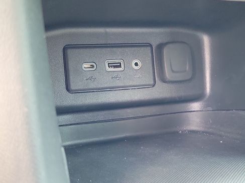 Used 2024 Chevrolet Equinox LS w/ LS Convenience Package FWD image 25