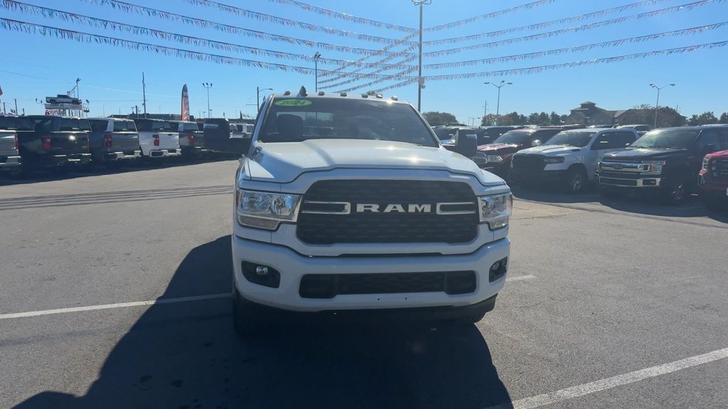 Used 2024 RAM 2500 Big Horn w/ Sport Appearance Package AWD/4WD image 9