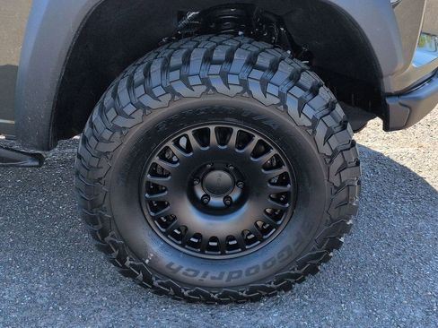 Used 2025 Chevrolet Colorado ZR2 w/ ZR2 Bison Edition image 33