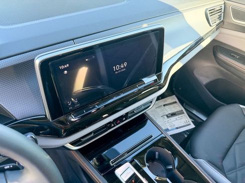 New 2026 Volkswagen Atlas Peak Edition AWD/4WD image 22