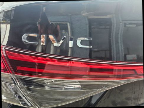 Used 2023 Honda Civic LX image 29