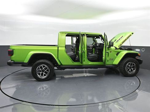 Used 2025 Jeep Gladiator Rubicon AWD/4WD image 49