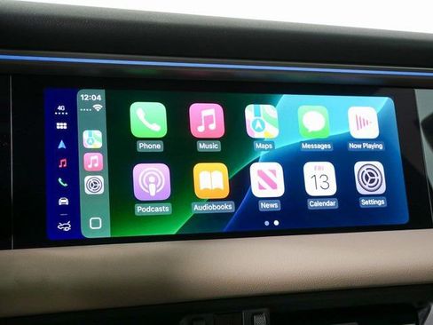 New 2026 Porsche Macan Electric image 17