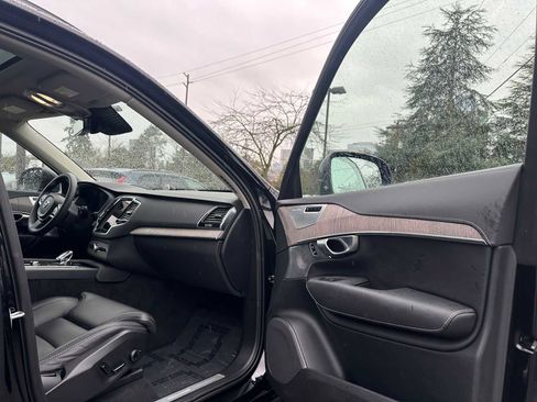 Certified 2024 Volvo XC90 T8 Ultimate image 11