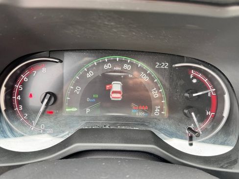 Used 2025 Toyota RAV4 LE FWD image 13